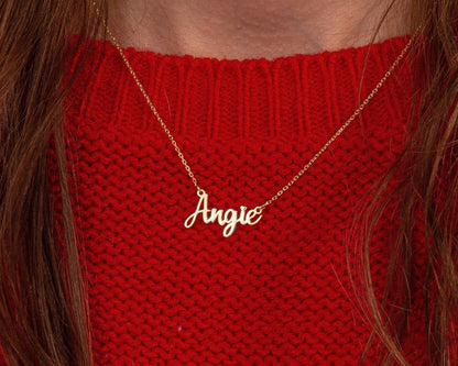 Personalized Name Necklace in Glamour Jewelry House gift box — 18K Gold Vermeil mother's day gift. Tarnish-resistant.