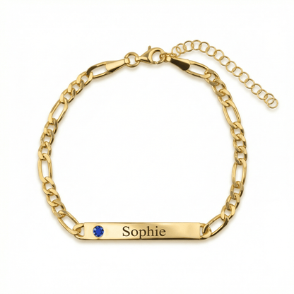 Silver Name Bracelet with Figaro Chain in 18K Gold Vermeil. Tarnish-resistant, perfect for daily wear.