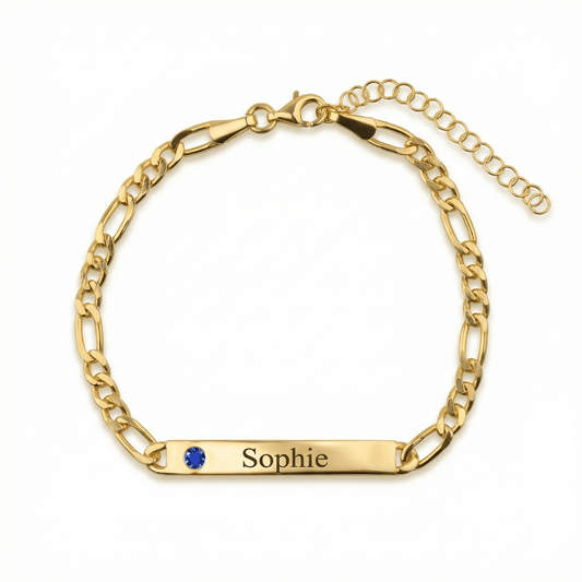 Silver Name Bracelet with Figaro Chain in 18K Gold Vermeil. Tarnish-resistant, perfect for daily wear.