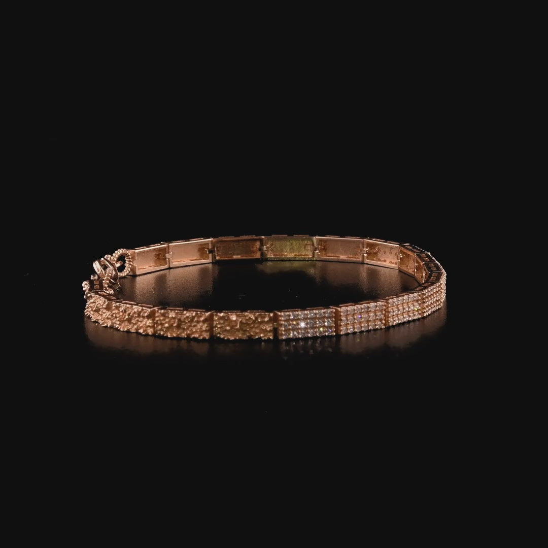 360 degree video of the natural diamond three-row pavé link bracelet in 14K rose gold