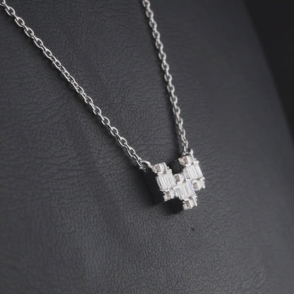360 degree video of the natural diamond baguette geometric bar necklace in 18K white gold