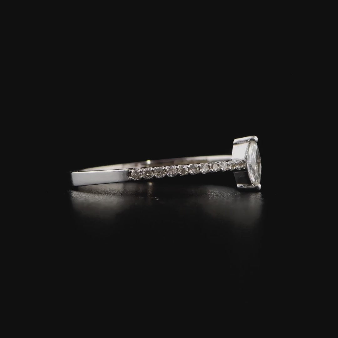 360 degree video of the natural marquise diamond solitaire ring in 18K white gold
