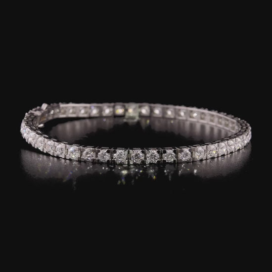 360 degree video of the 4.78 ct tw natural diamond tennis bracelet in 14K white gold
