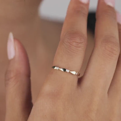 Stackable Band in 18K Gold