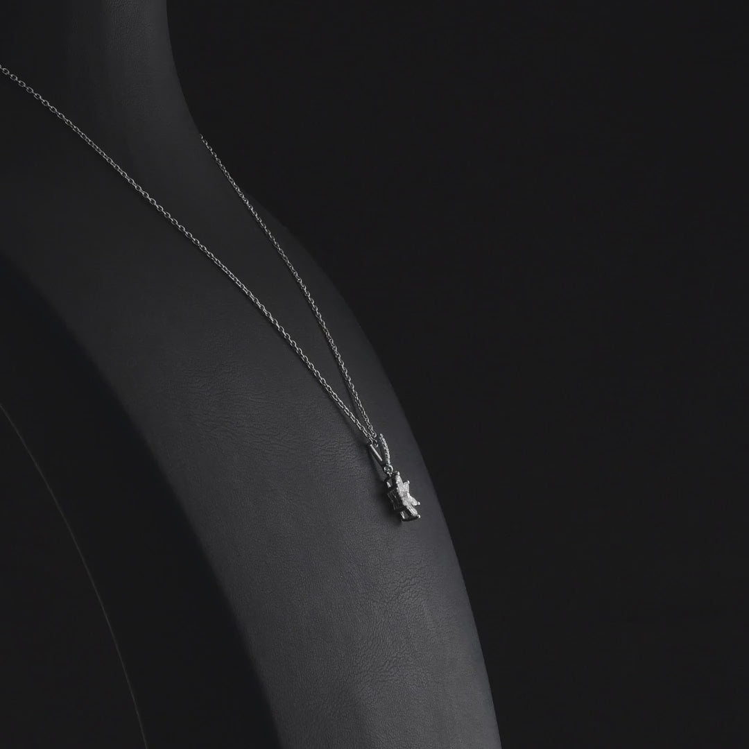 Marquise diamond flower pendant in 14K white gold turning 360 degrees