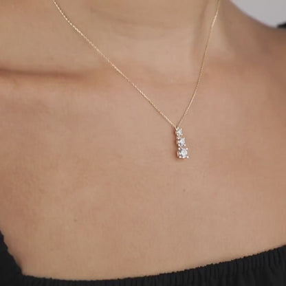 Gold Triple Stone Necklace in 18K Gold