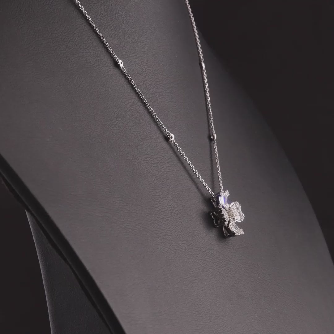 360 degree video of the natural diamond heart clover pendant necklace in 18K white gold