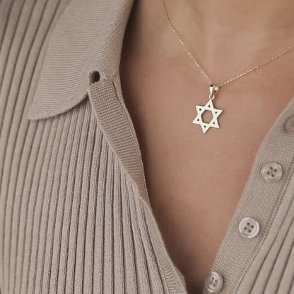 Small Star of David Necklace in 18K Gold