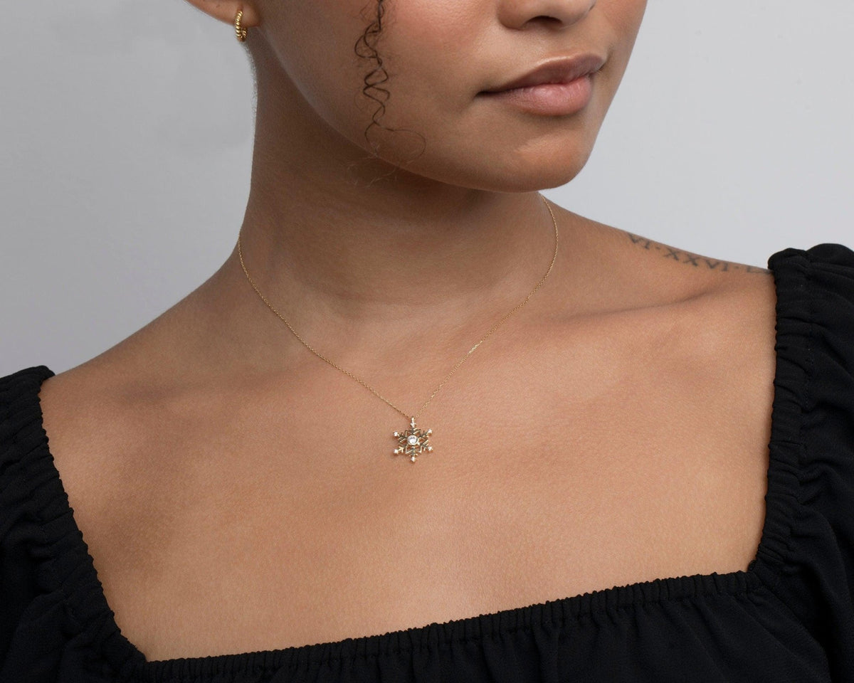 The Snowflake Pendant Necklace as a daily wear gift in 18K Gold Vermeil. Safe for sensitive skin, made for keeping.