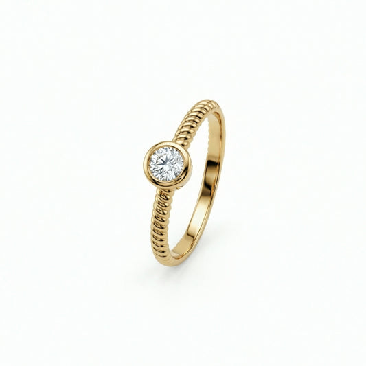 Solitaire Stackable Ring in 18K Gold Vermeil with CZ Diamond. Tarnish-resistant, perfect for daily wear.