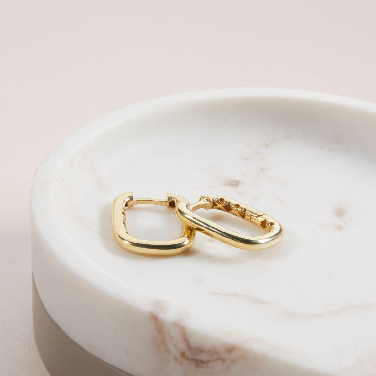 Square Hinged Hoops as a thoughtful birthday gift in 18K Gold Vermeil. Hypoallergenic for sensitive ears.