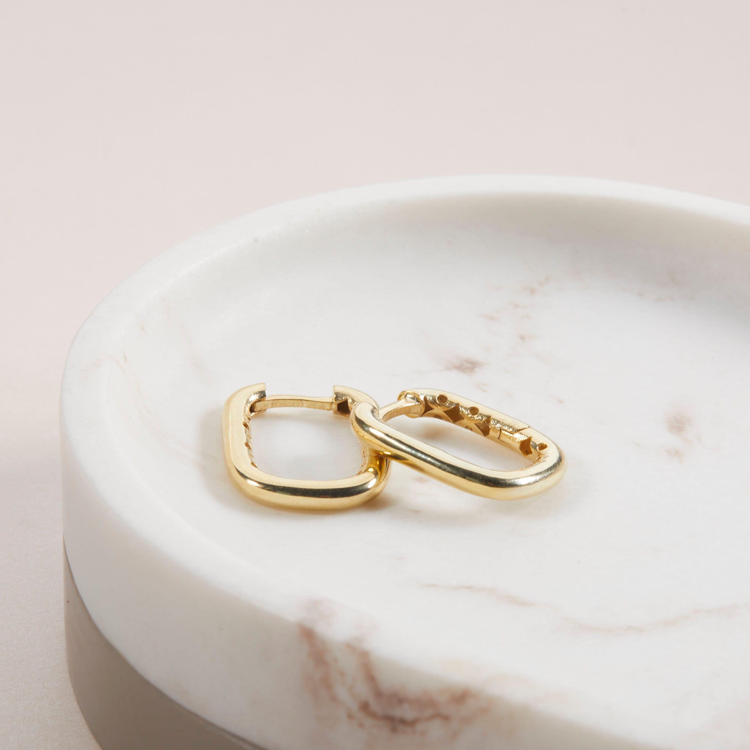 Square Hinged Hoops as a thoughtful birthday gift in 18K Gold Vermeil. Hypoallergenic for sensitive ears.