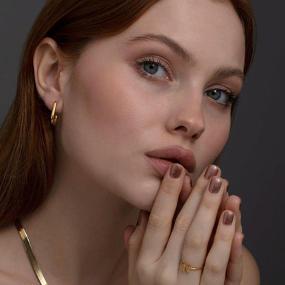 The Square Hinged Hoops as a daily wear gift in 18K Gold Vermeil. Tarnish-resistant, made for keeping.