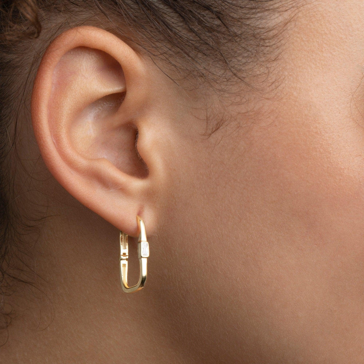 Square Hoop Earrings With as a gift in 18K Gold Vermeil. Hypoallergenic, no green marks.