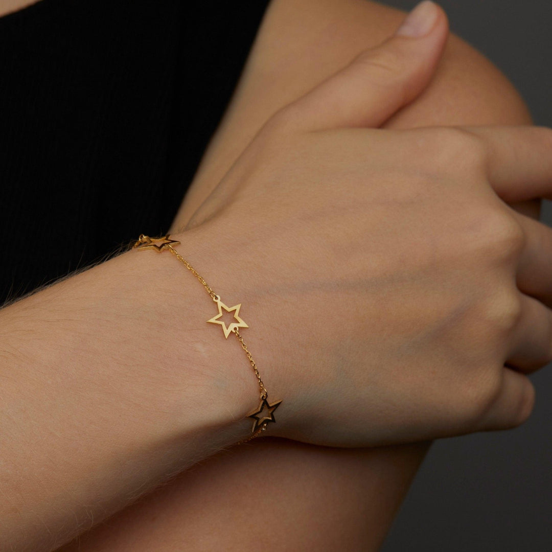 The Star Bracelet as a graduation gift in 18K Gold Vermeil. Safe for sensitive skin, made for keeping.