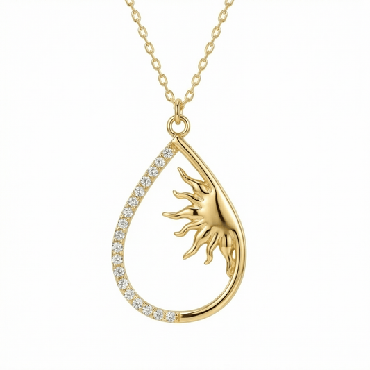 Sun Necklace in 18K Gold Vermeil. Tarnish-resistant, perfect for daily wear.