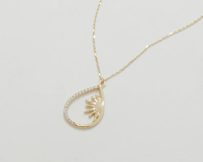 The Sun Necklace as a graduation gift in 18K Gold Vermeil. Safe for sensitive skin, made for keeping.
