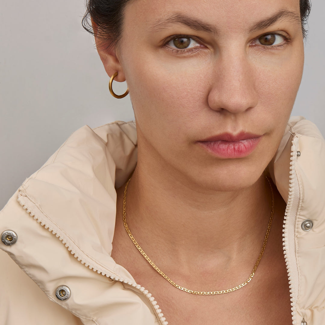 Gold chain necklace for women - traversino mariner link close up